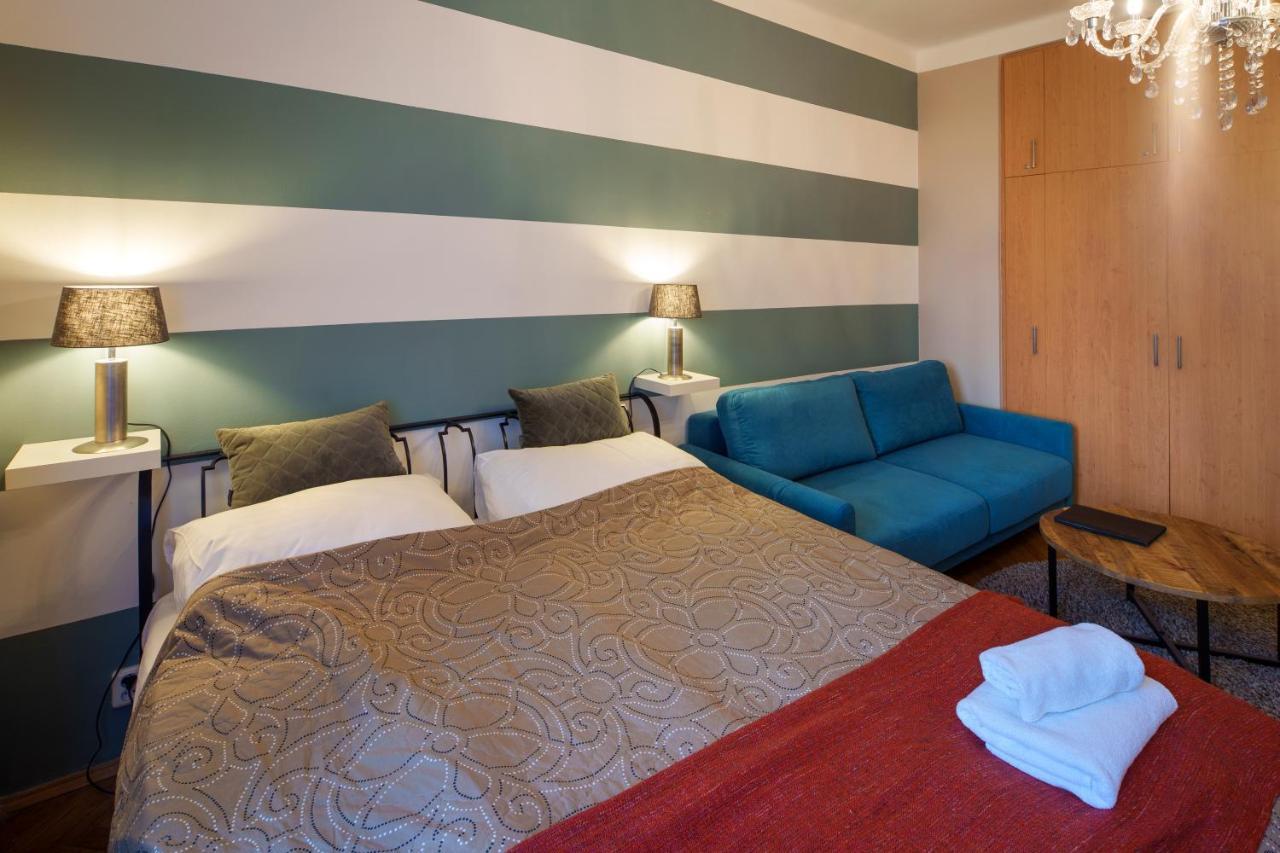 פראג Dlouha Apartment With Balcony מראה חיצוני תמונה